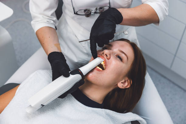 Best Cracked Tooth Emergency Dentist  in Ives Estates, FL